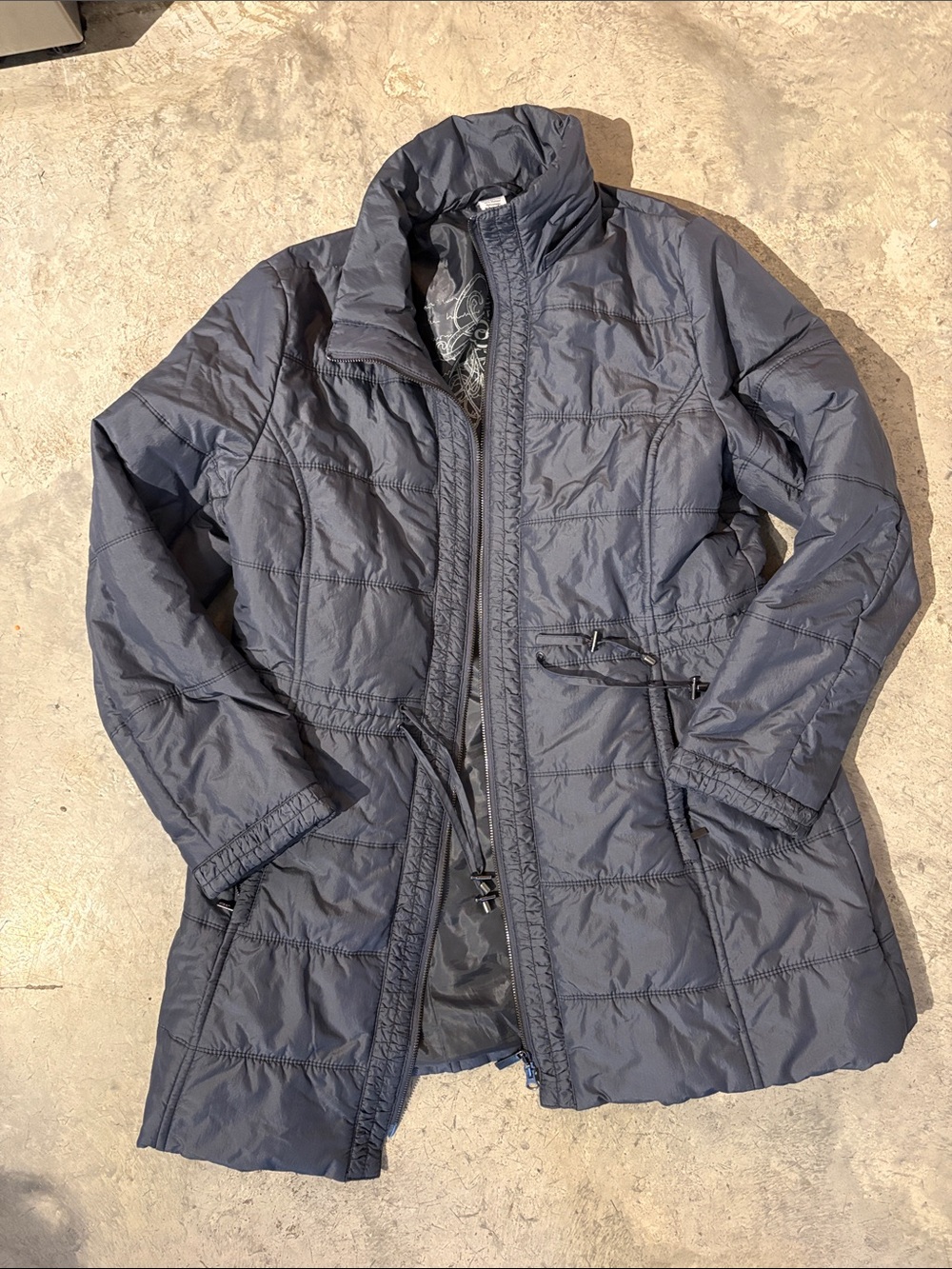 Women’s Quilted Longline Puffer Jacket in Navy